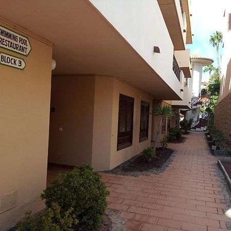 Apartment With Pool And Gardens Near The Coast San Miguel de Abona Buitenkant foto