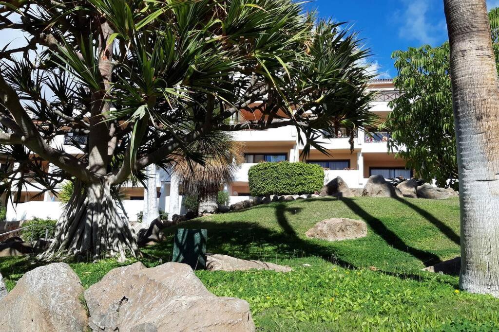 Apartment With Pool And Gardens Near The Coast San Miguel de Abona Buitenkant foto