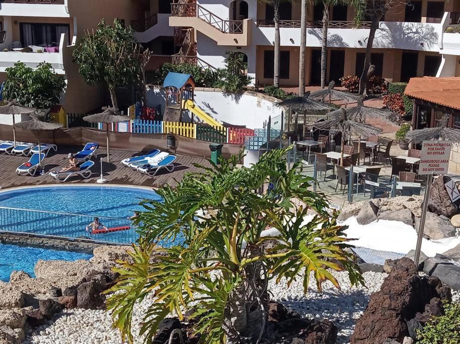 Apartment With Pool And Gardens Near The Coast San Miguel de Abona Buitenkant foto